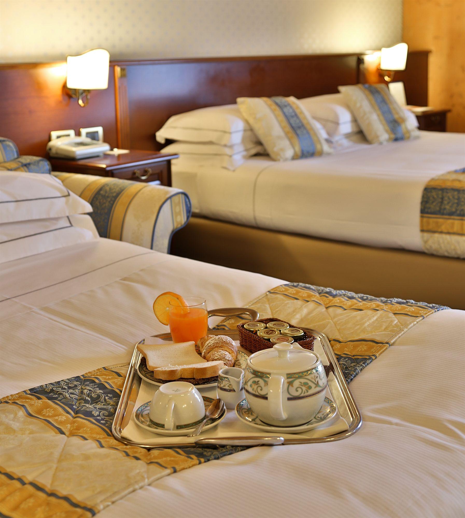 Best Western Classic Hotel Reggio Emilia Exterior foto